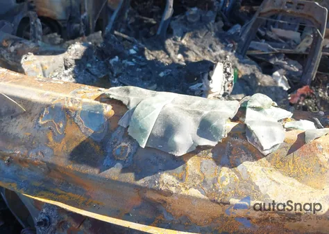 2025 GMC Yukon Xl 4Wd Denali from USA, damaged, VIN 1GKS2JRL8SR103725